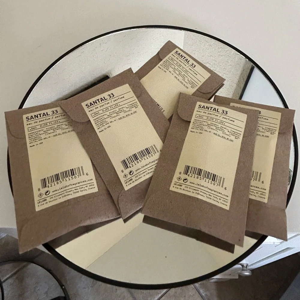 Le Labo Santal 33 1.5ml Deluxe Spray Travel Size Samples NWT Unisex - Picture 7 of 12